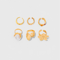 Bague Ouverte en Forme de Fleur Fluide en Perle