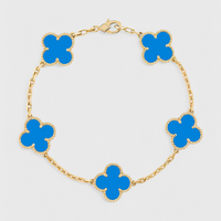 Bracelet avec Motif de Trèfle et Élégance Dorée